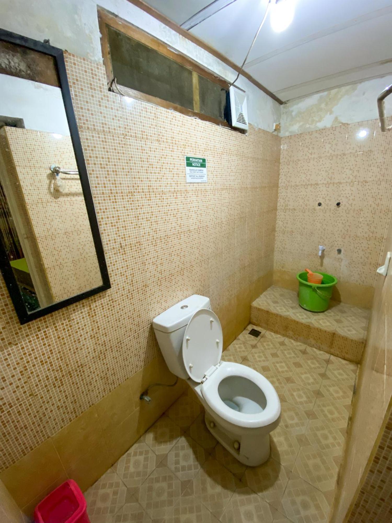 Parikesit Guest House Jogyakarta Zewnętrze zdjęcie